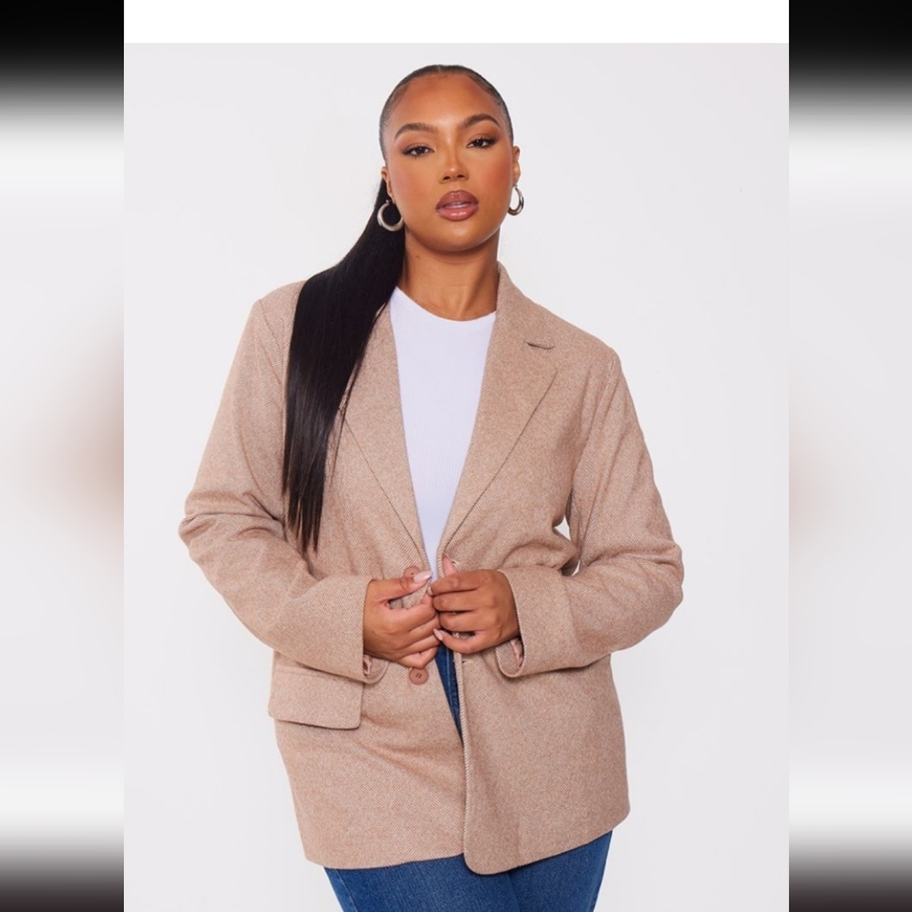 Pretty little thing Herringbone detail blazer - Picture 1 of 7